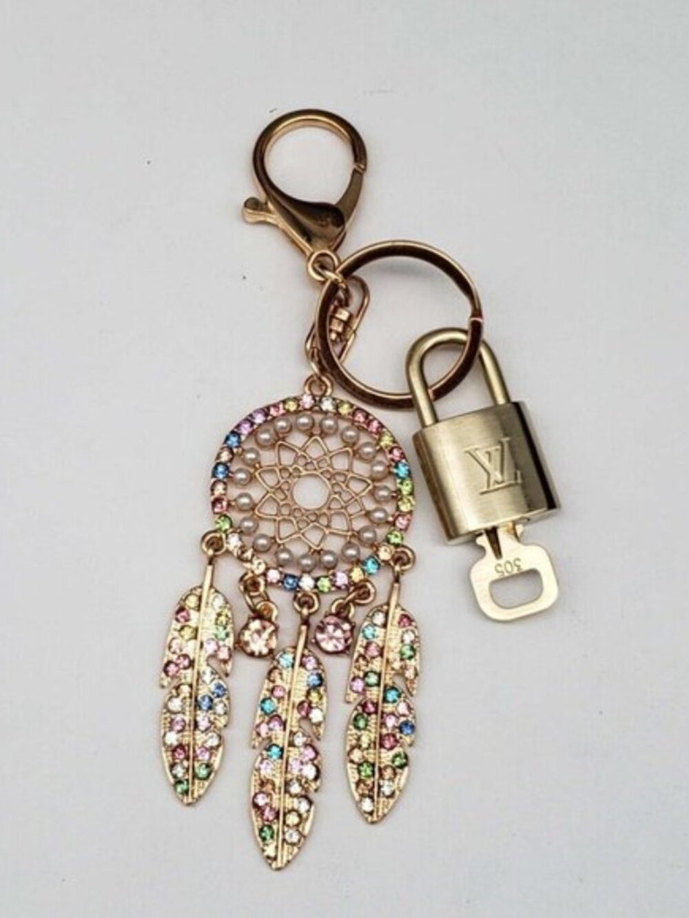 LV Gold Padlock Authentic 🔑 Luxury Bag Charm w/ Unbranded Keychain - Picture 6 of 8